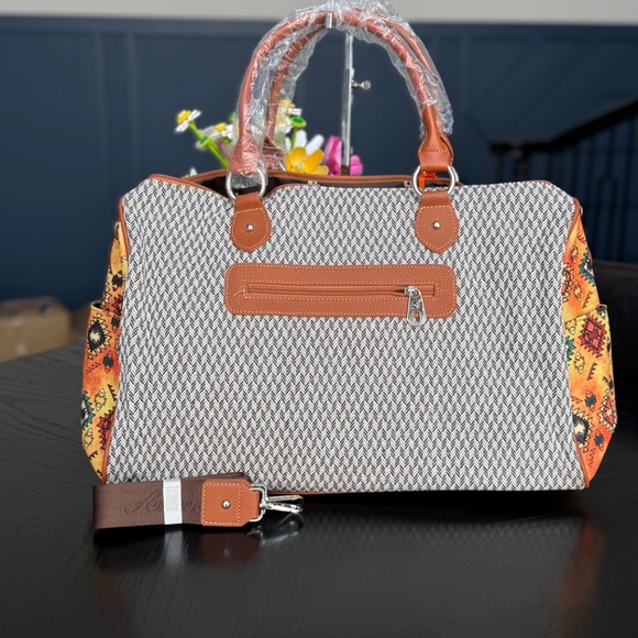 American Bling by Montana West Weekender Bag NWT - Picture 4 of 7